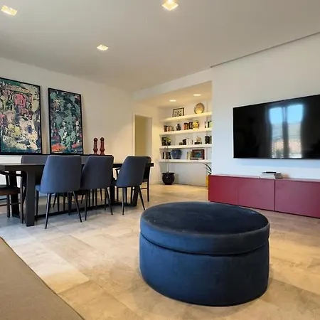 Bp House
